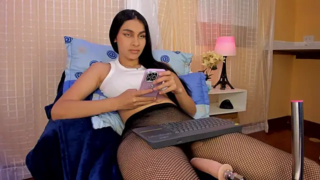 ManuelaEvans  online show from April 2026 02:25:02 AM