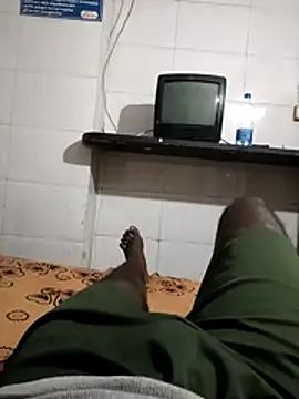 Snapshot of Tamilpaiyan07 chatting on February 2026 04:07:02 PM Tamilpaiyan07 online show from February 2026 04:07:02 PM