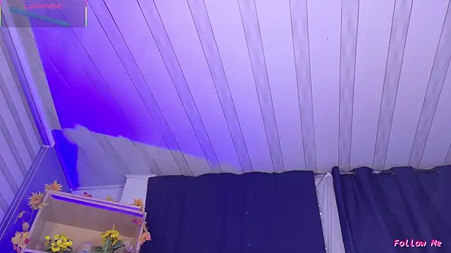 Emilyy05  online show from April 2026 12:33:02 AM