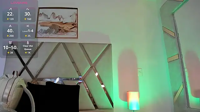 Evaa Millss online show from January 2026 04:37:02 AM