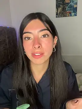 junorise23 online show from February 2026 03:50:01 AM