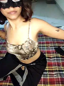 Snapshot of Sizzler_0011 chatting on December 2025 07:21:02 PM Sizzler 0011 online show from December 2025 07:21:02 PM