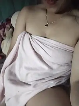 Lucky cutee online show from June 2026 12:04:01 PM