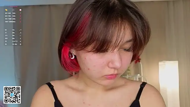 Snapshot of EvelinaKilner chatting on December 2025 04:31:02 AM EvelinaKilner online show from December 2025 04:31:02 AM