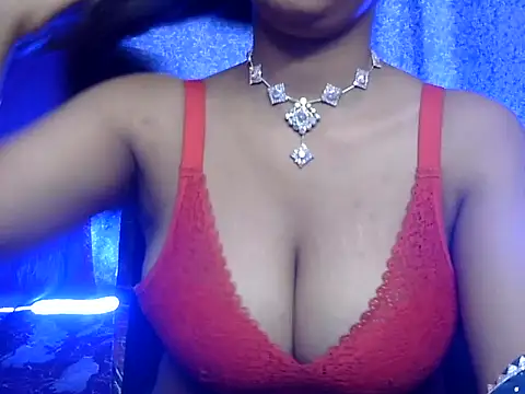 cute Dirty Diva online show from April 2026 03:45:01 PM