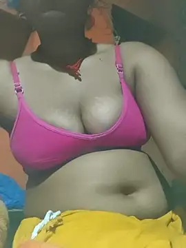 Snapshot of Madhu_cute chatting on February 2026 03:57:01 PM Madhu cute online show from February 2026 03:57:01 PM