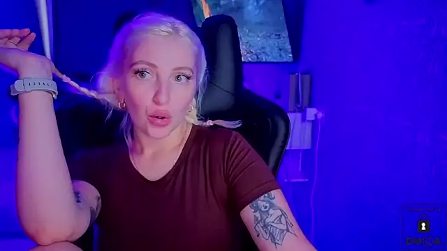 Eva Vibe  online show from August 2026 10:17:01 AM