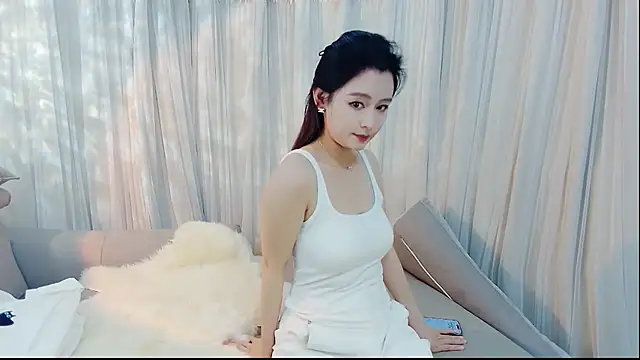 HCOCO online show from April 2026 02:01:02 PM