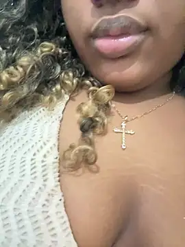amorasecy online show from July 2026 09:17:02 PM