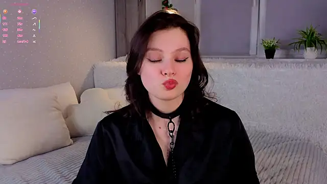 Snapshot of QuinnHeileman chatting on March 2026 12:12:02 PM QuinnHeileman online show from March 2026 12:12:02 PM