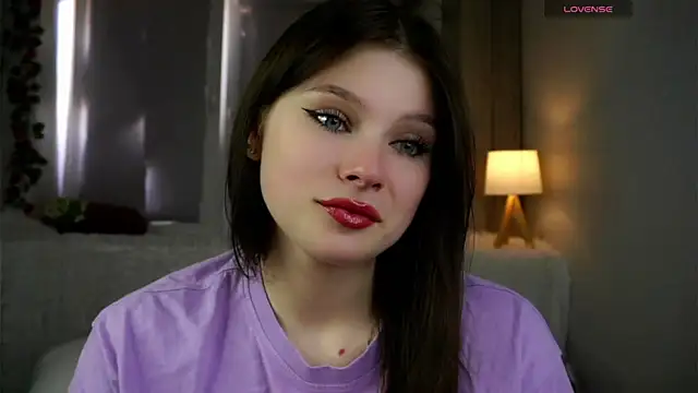 Snapshot of QuinnHeileman chatting on April 2026 10:38:01 AM QuinnHeileman online show from April 2026 10:38:01 AM