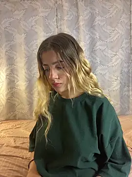 cute emmma online show from February 2026 11:27:01 AM