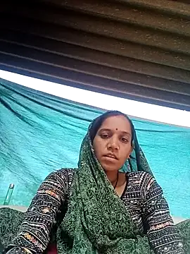 Snapshot of Karishma_singh chatting on January 2026 05:24:01 AM Karishma singh online show from January 2026 05:24:01 AM