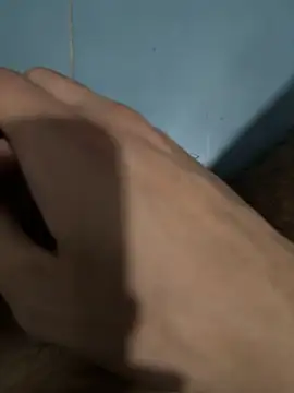 Grossebite2905 online show from April 2026 01:27:01 AM