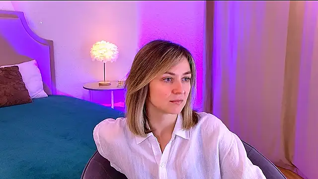 EmeraldGlow online show from January 2026 02:44:01 PM