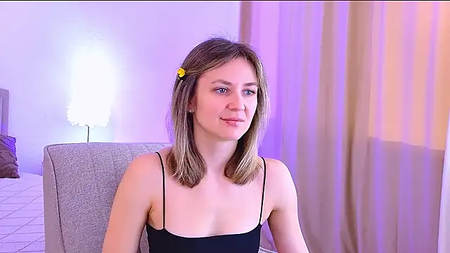 EmeraldGlow online show from March 2026 02:31:01 PM