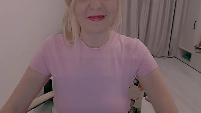 MiLenaMilf online show from October 2025 02:45:01 AM