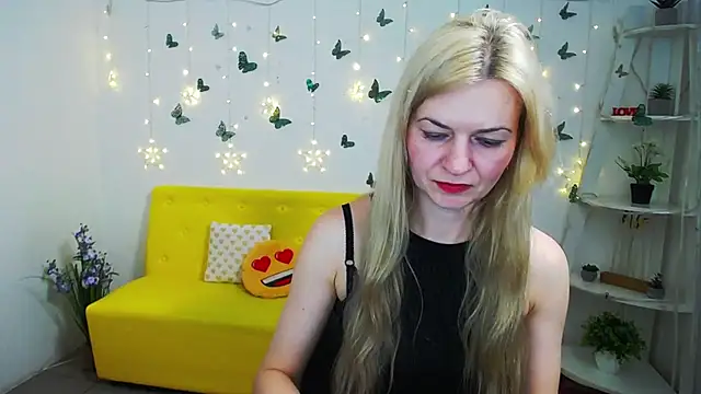 Snapshot of MelissaTyler chatting on March 2026 12:33:11 PM MelissaTyler online show from March 2026 12:33:11 PM