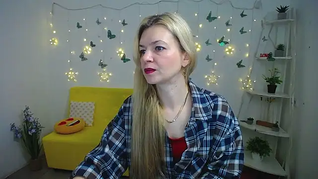 Snapshot of MelissaTyler chatting on April 2026 05:14:01 AM MelissaTyler online show from April 2026 05:14:01 AM