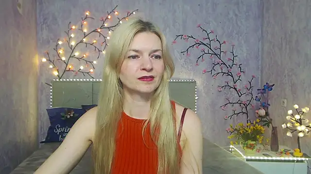 Snapshot of MelissaTyler chatting on April 2026 11:49:01 AM MelissaTyler online show from April 2026 11:49:01 AM