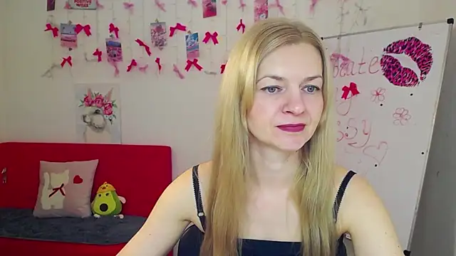 Snapshot of MelissaTyler chatting on May 2026 11:15:01 AM MelissaTyler online show from May 2026 11:15:01 AM