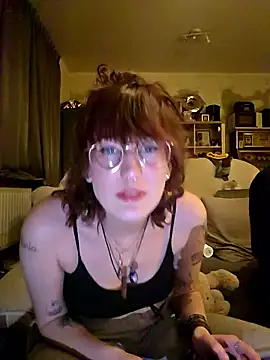 Snapshot of MisterandNiffyNoon chatting on January 2026 11:07:01 PM MisterandNiffyNoon online show from January 2026 11:07:01 PM