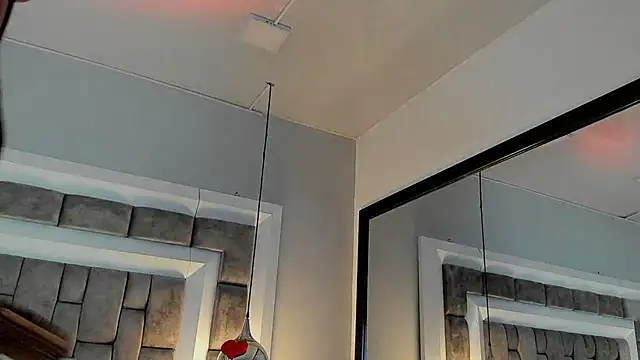 ElenaWatsonn online show from February 2026 07:37:01 PM