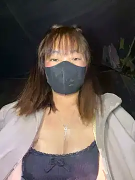 Snapshot of Wendy-2 chatting on January 2026 04:31:02 PM Wendy-2 online show from January 2026 04:31:02 PM