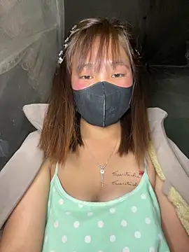 Snapshot of Wendy-2 chatting on January 2026 04:01:01 PM Wendy-2 online show from January 2026 04:01:01 PM