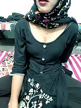 Yours-Zeenat online show from December 2025 07:17:02 AM