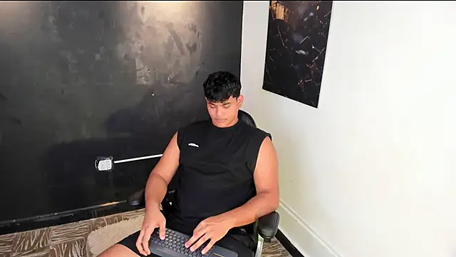 Nicole and thiago1 online show from February 2026 09:00:02 PM