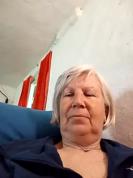 KlaudiaDarling online show from April 2026 08:18:02 AM