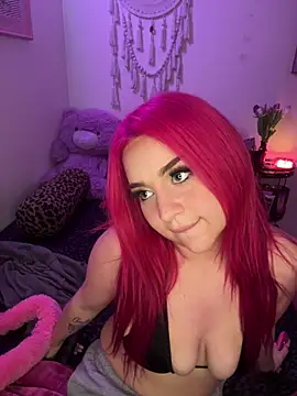Snapshot of Tiffytooopretty chatting on February 2026 04:18:02 AM Tiffytooopretty online show from February 2026 04:18:02 AM