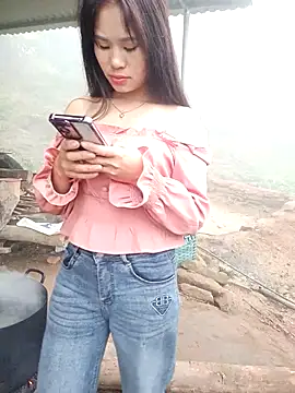 congchua977 online show from February 2026 01:46:01 AM