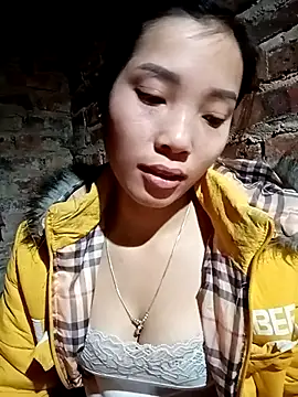 Snapshot of yeutinh00 chatting on January 2026 07:27:02 PM yeutinh00 online show from January 2026 07:27:02 PM