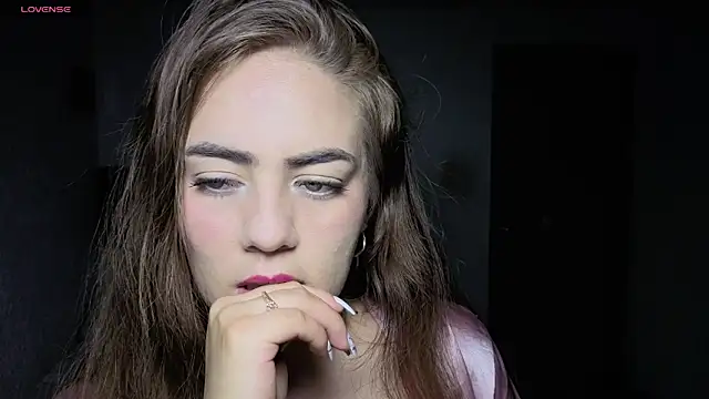 VelourNyx online show from January 2026 04:15:01 AM