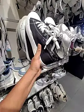 jerryrooh69 online show from April 2026 01:27:01 PM