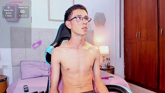 asher lux online show from April 2026 10:12:01 PM