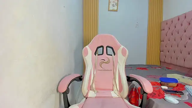 axelsavage042 online show from January 2026 08:03:02 PM