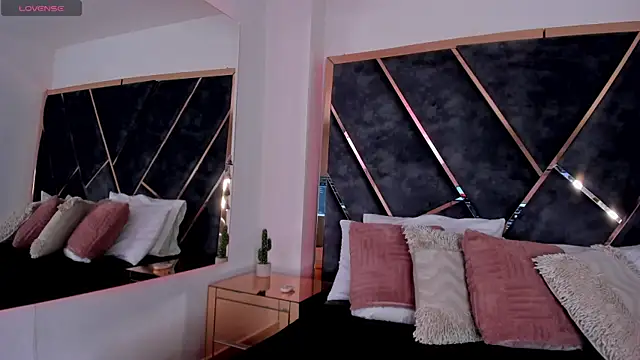 Snapshot of Chloe_Connor chatting on January 2026 12:49:02 AM Chloe Connor online show from January 2026 12:49:02 AM