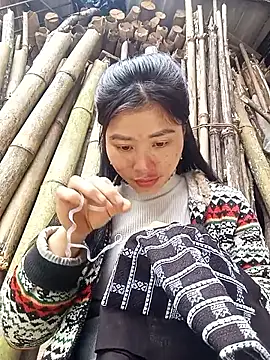 Snapshot of Hiniyk2 chatting on January 2026 06:18:01 AM Hiniyk2 online show from January 2026 06:18:01 AM