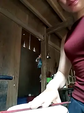 Snapshot of Hiniyk2 chatting on April 2026 03:17:01 AM Hiniyk2 online show from April 2026 03:17:01 AM