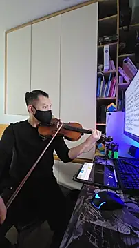 Snapshot of OnlyHand9x chatting on February 2026 06:17:01 AM OnlyHand9x online show from February 2026 06:17:01 AM