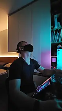 Snapshot of OnlyHand9x chatting on February 2026 07:23:01 PM OnlyHand9x online show from February 2026 07:23:01 PM