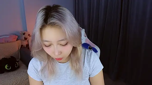 jasmilee online show from February 2026 07:17:02 PM