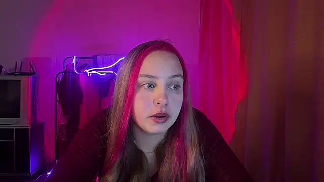 Snapshot of ZoraDearmon chatting on February 2026 09:13:01 PM ZoraDearmon online show from February 2026 09:13:01 PM