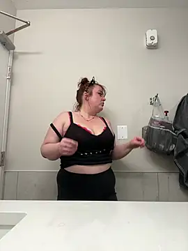 KittyCreamKisses online show from February 2026 03:05:02 AM