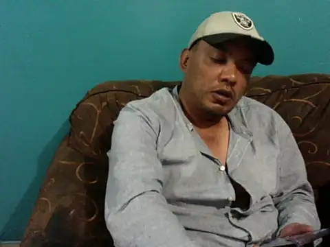 Snapshot of latinomoreno95 chatting on May 2026 05:26:01 AM latinomoreno95 online show from May 2026 05:26:01 AM