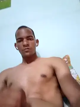 Snapshot of peubaianop19c chatting on February 2026 10:26:01 PM peubaianop19c online show from February 2026 10:26:01 PM