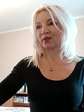 Snapshot of MiraStar984 chatting on February 2026 02:02:01 PM MiraStar984 online show from February 2026 02:02:01 PM